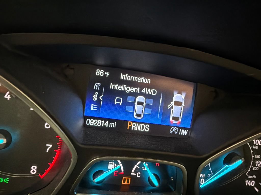 Used 2017 Ford Escape SE w/ Equipment Group 201A AWD/4WD image 3