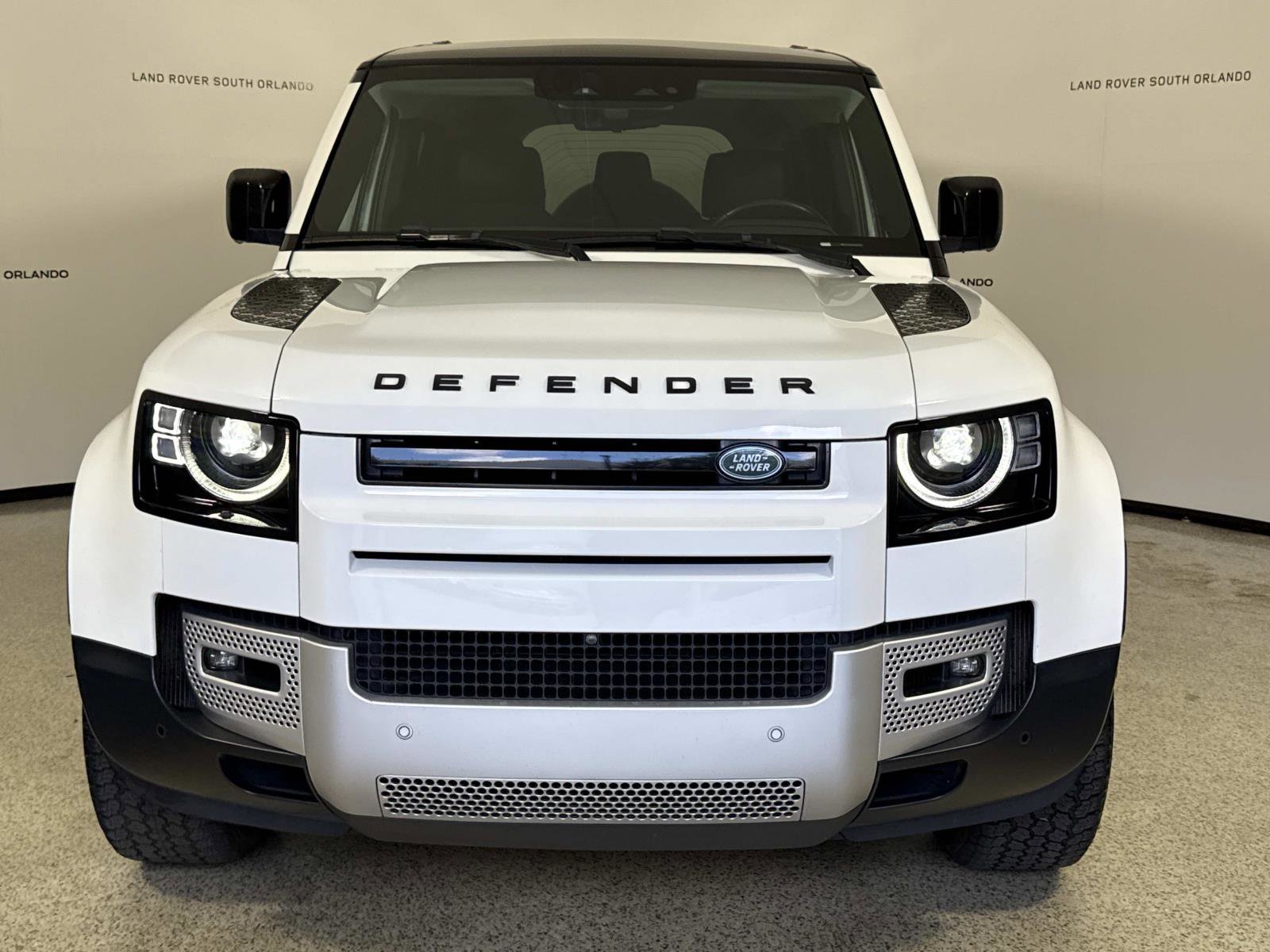 Used 2020 Land Rover Defender 110 SE AWD/4WD image 8