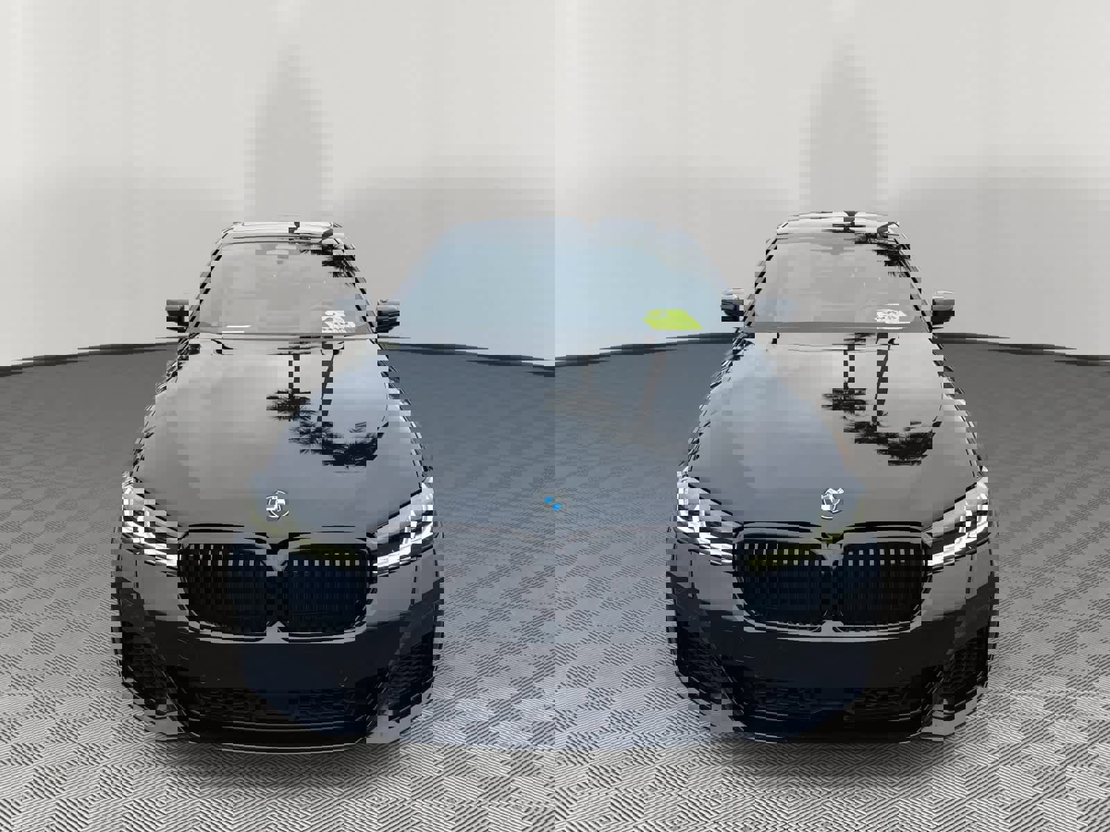 Used 2021 BMW M550i xDrive w/ Executive Package image 2