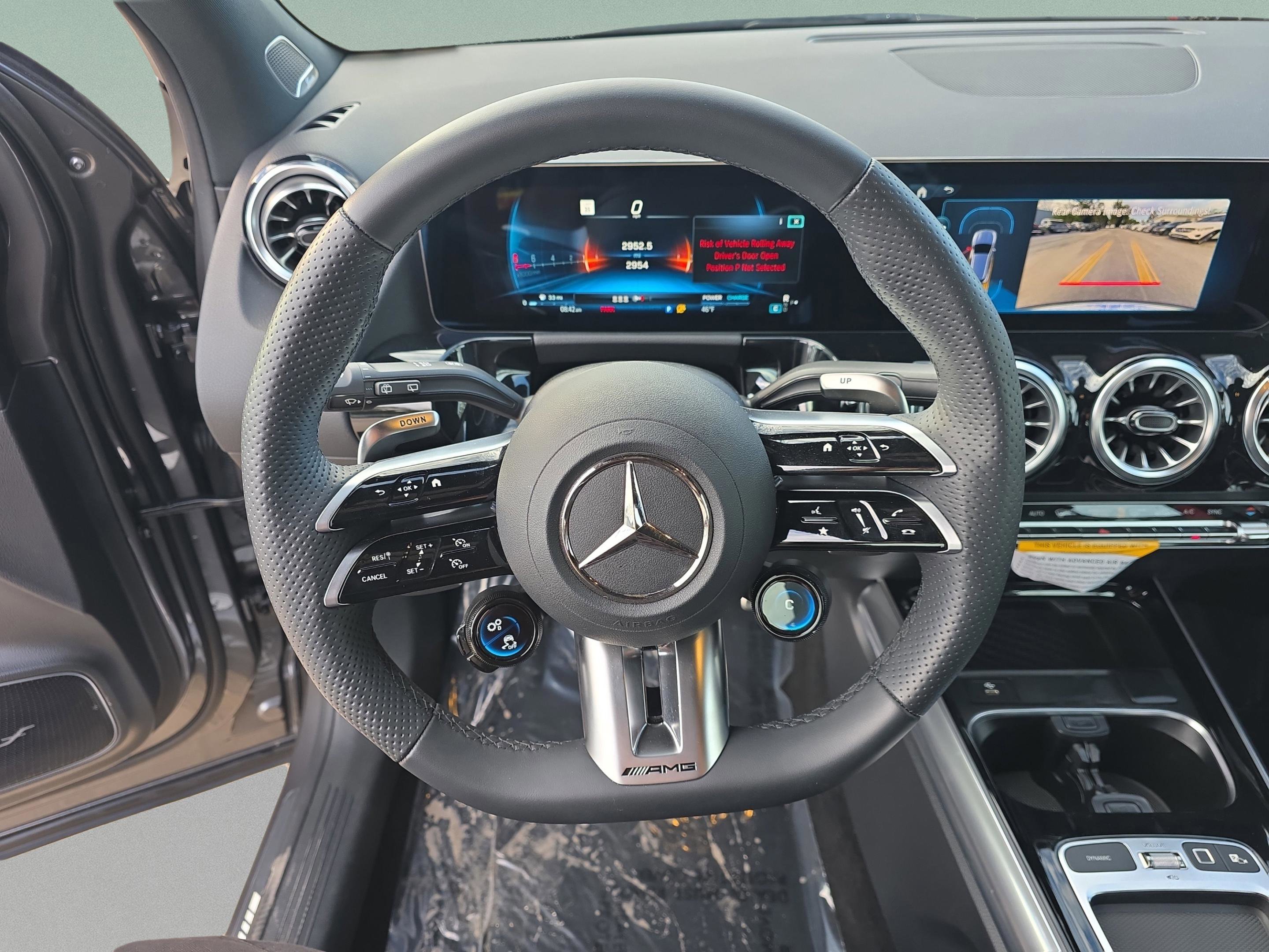 Used 2026 Mercedes-Benz GLA 35 AMG 4MATIC image 24