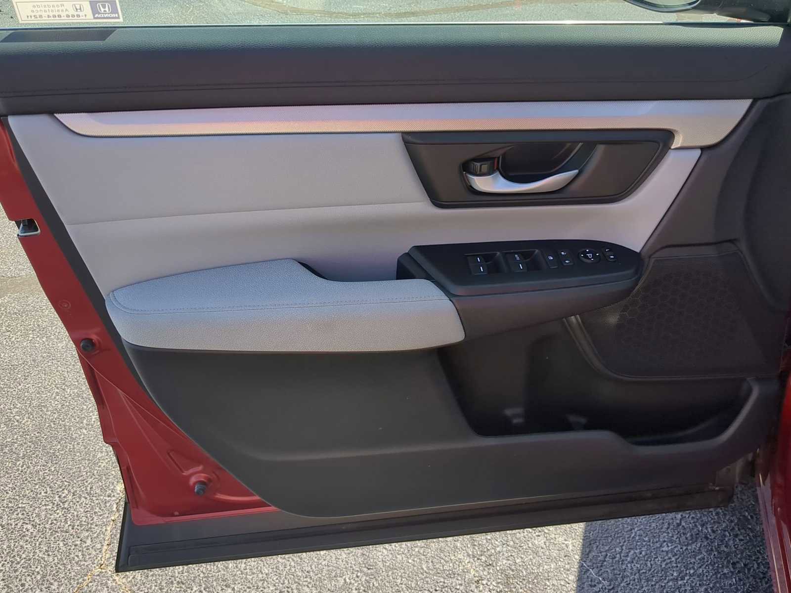 Used 2020 Honda CR-V LX image 11