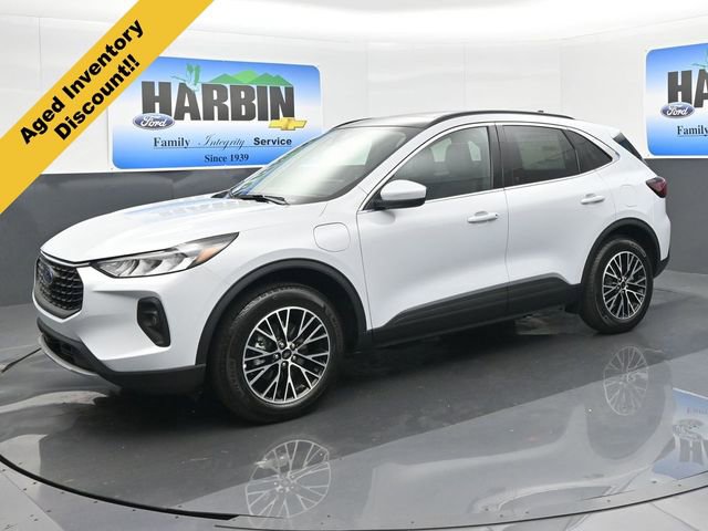 New 2025 Ford Escape SE