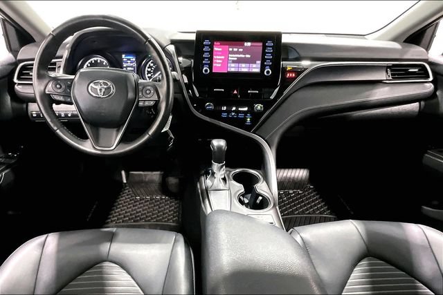 Used 2022 Toyota Camry SE FWD image 10