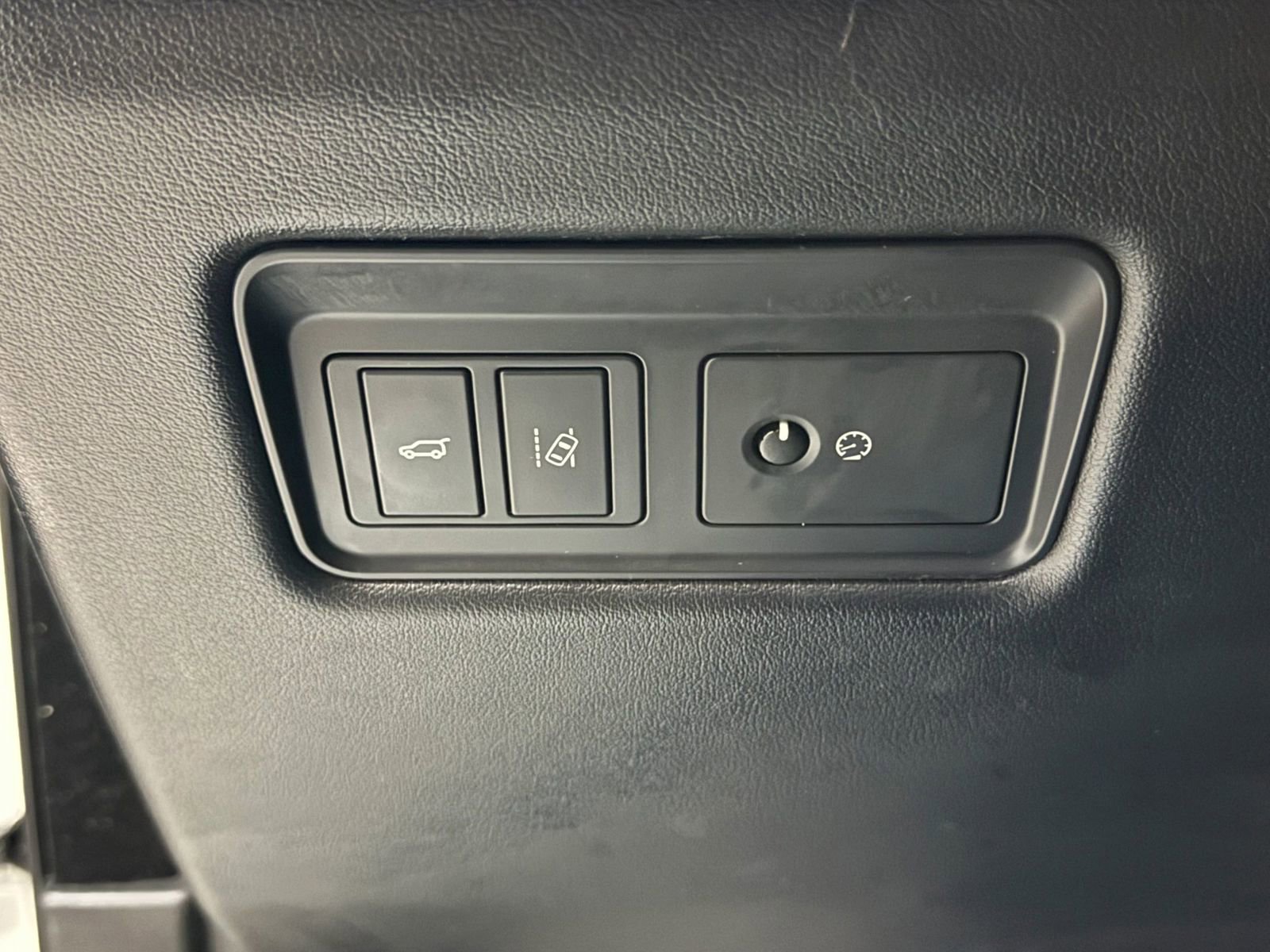 Used 2016 Land Rover Range Rover HSE image 28