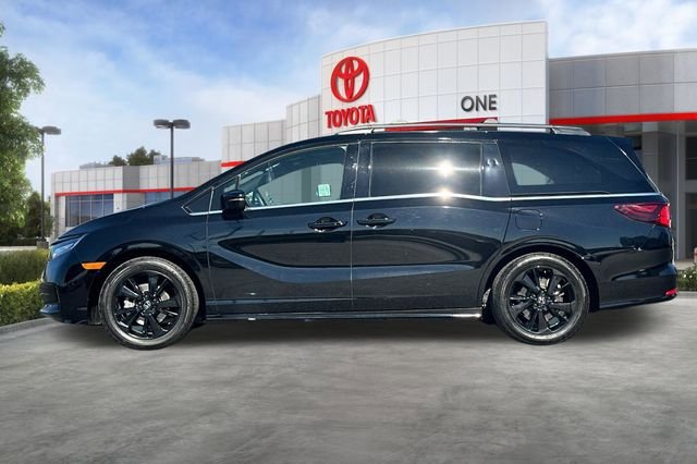 Used 2024 Honda Odyssey Sport image 8