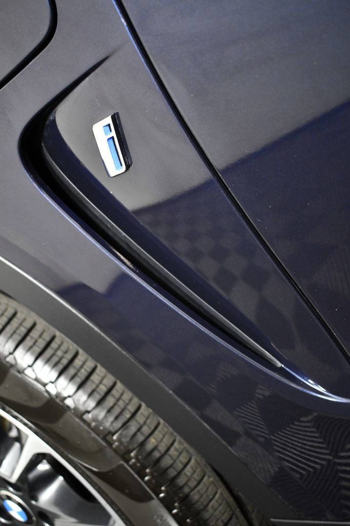 Used 2018 BMW X5 xDrive40e w/ Driving Assistance Package image 40