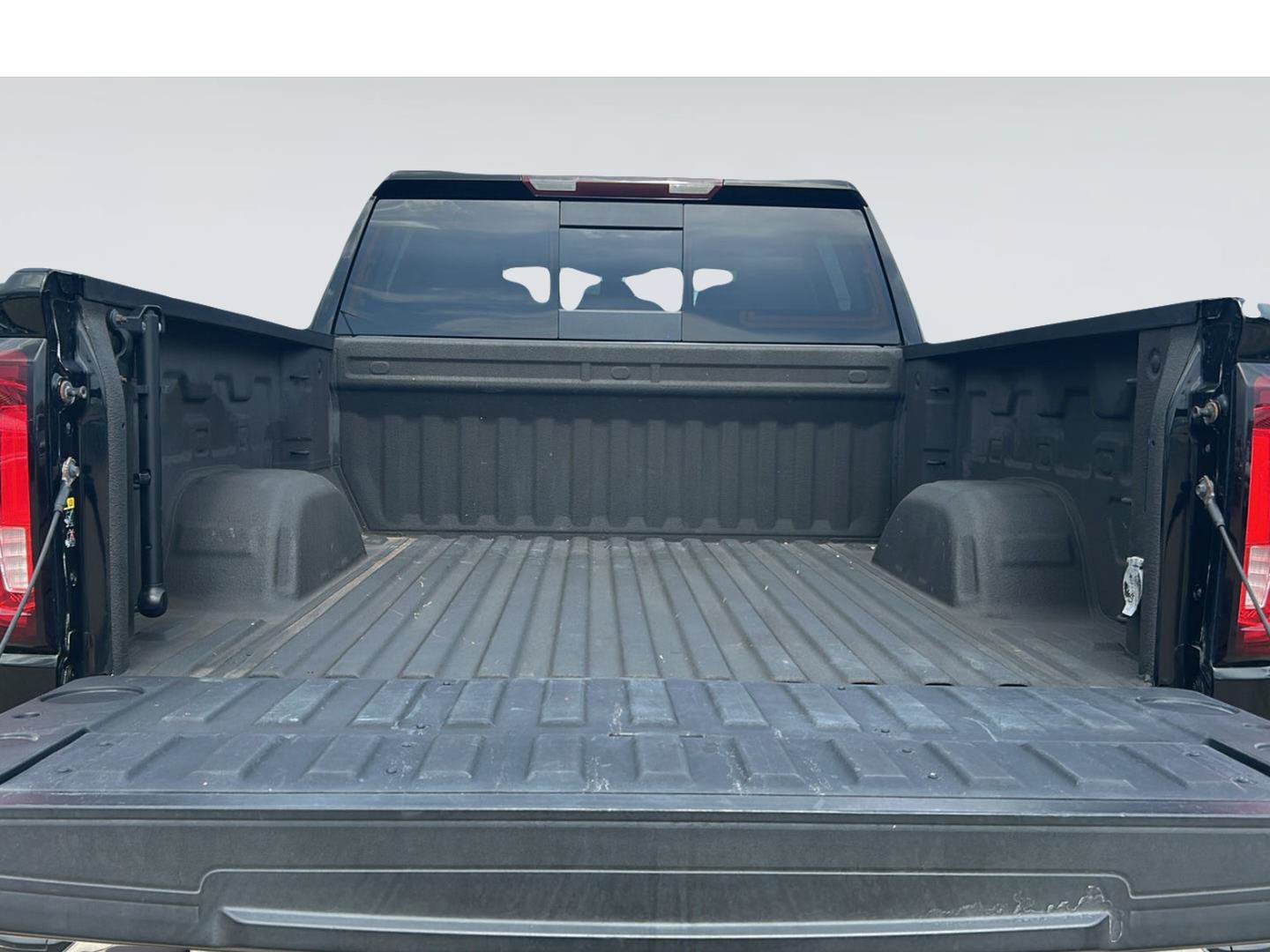 Used 2021 GMC Sierra 1500 SLT RWD image 26