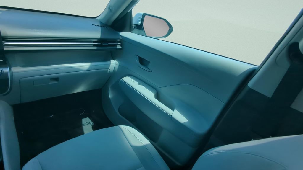 Used 2024 Hyundai Kona SEL FWD image 12