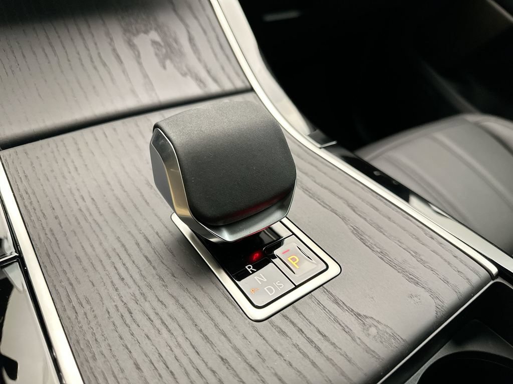 Certified 2026 Land Rover Range Rover Evoque S AWD/4WD image 11
