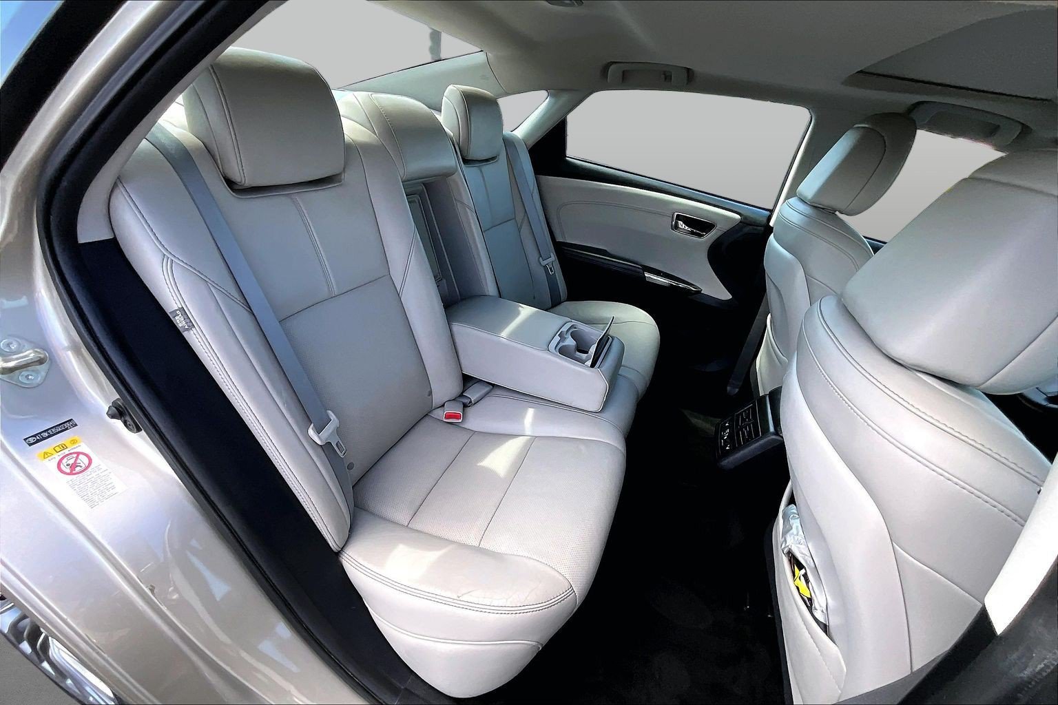 Used 2016 Toyota Avalon Limited w/ Toyota Safety Sense Package FWD image 28