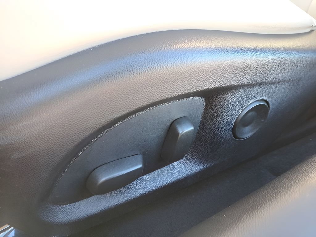 Used 2023 Cadillac CT4 Luxury w/ Cold Weather Package image 15