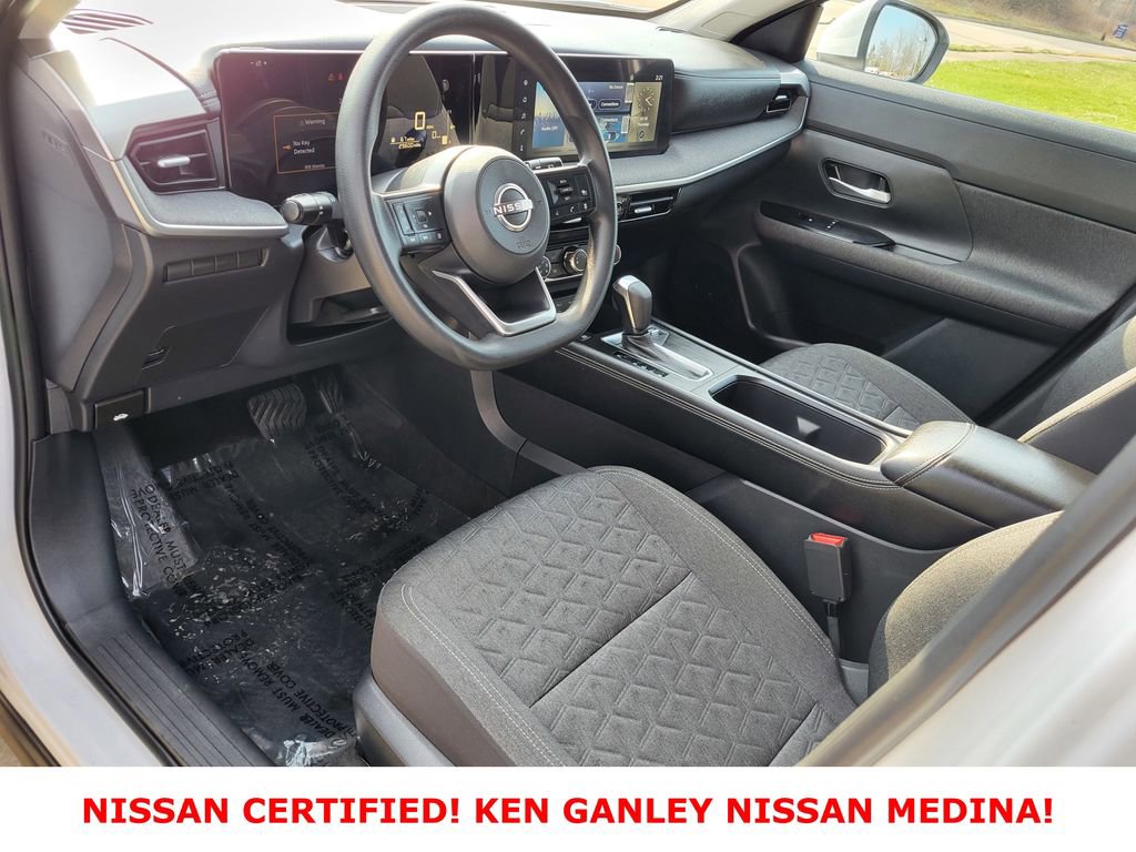 Certified 2025 Nissan Kicks SV AWD/4WD image 25