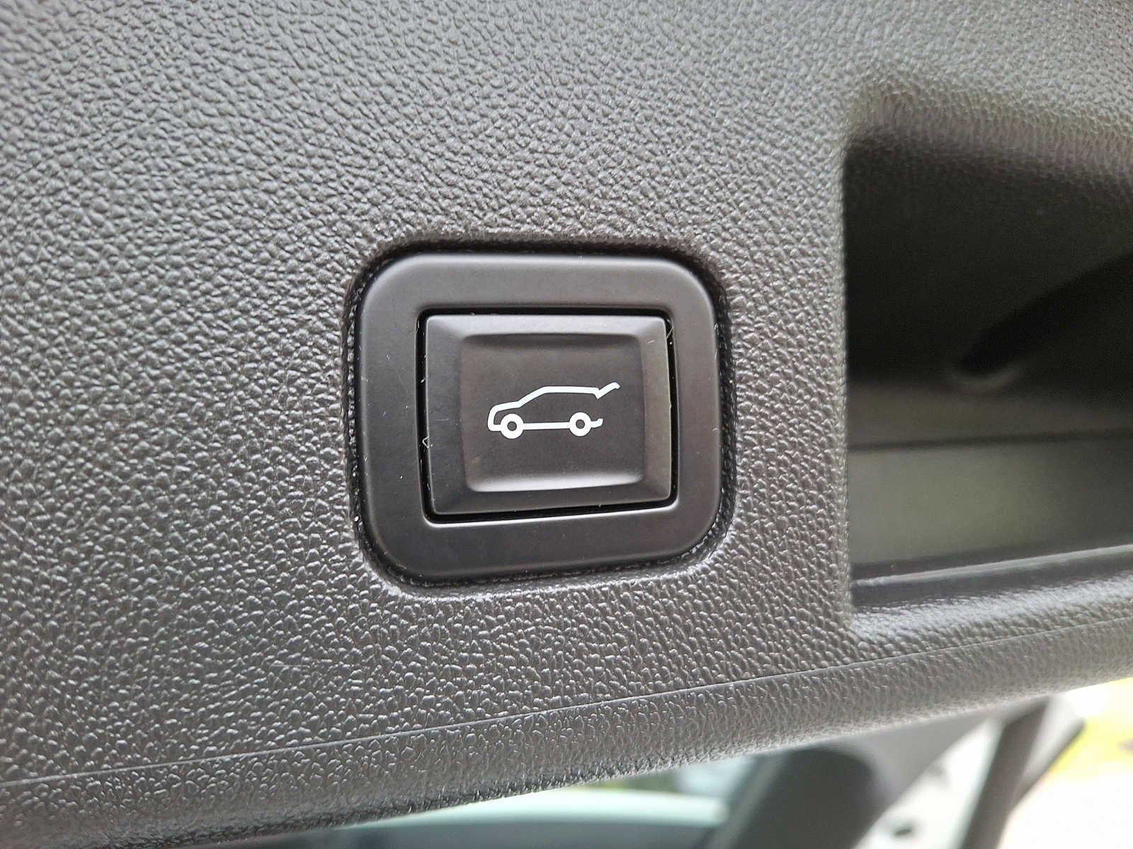 Used 2021 Chevrolet Equinox LT image 28