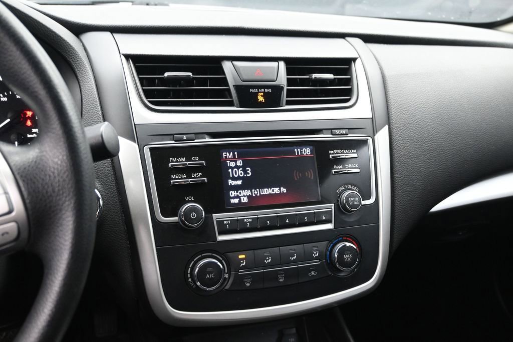 Used 2016 Nissan Altima 2.5 S w/ Power Driver Seat Package FWD image 13