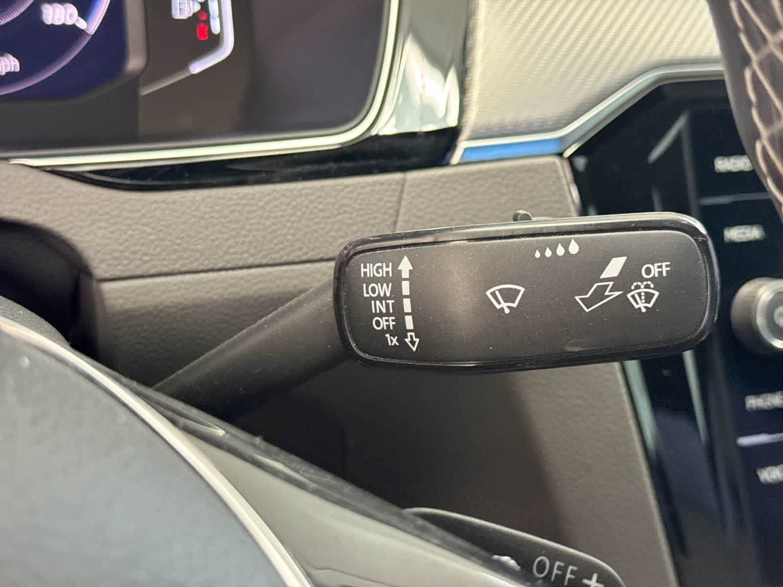 Used 2020 Volkswagen Arteon SEL FWD image 31