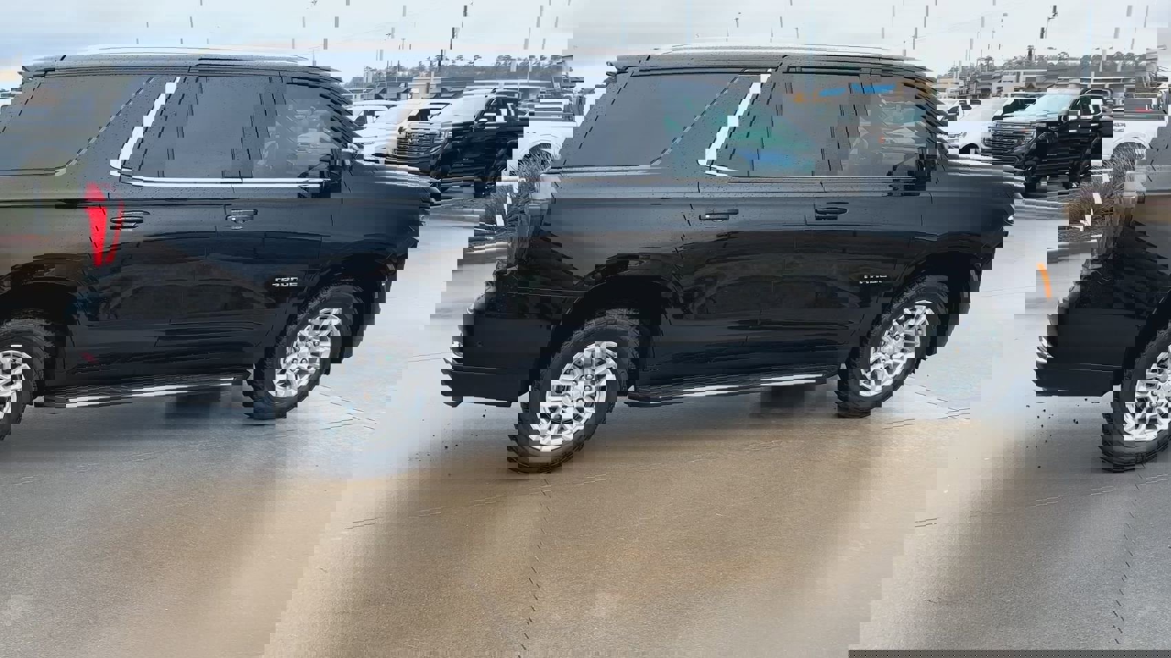 Certified 2025 Chevrolet Tahoe LT image 2