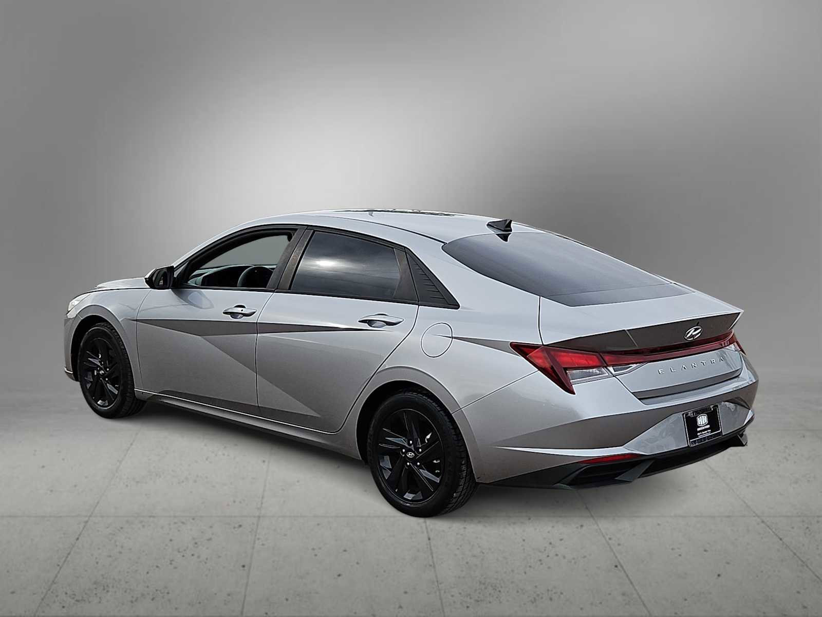 Certified 2023 Hyundai Elantra SEL w/ Preferred Accessory Package image 6