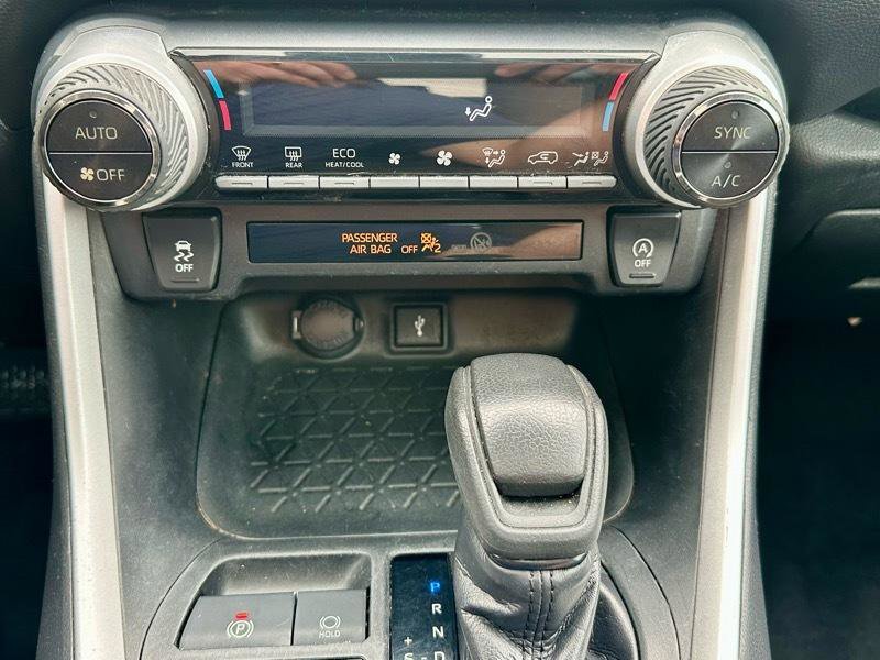 Used 2020 Toyota RAV4 XLE w/ Convenience Package image 22
