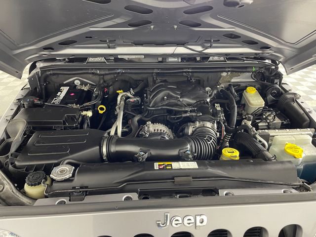 Used 2014 Jeep Wrangler Unlimited Sport w/ Mopar Black Appearance Group image 21