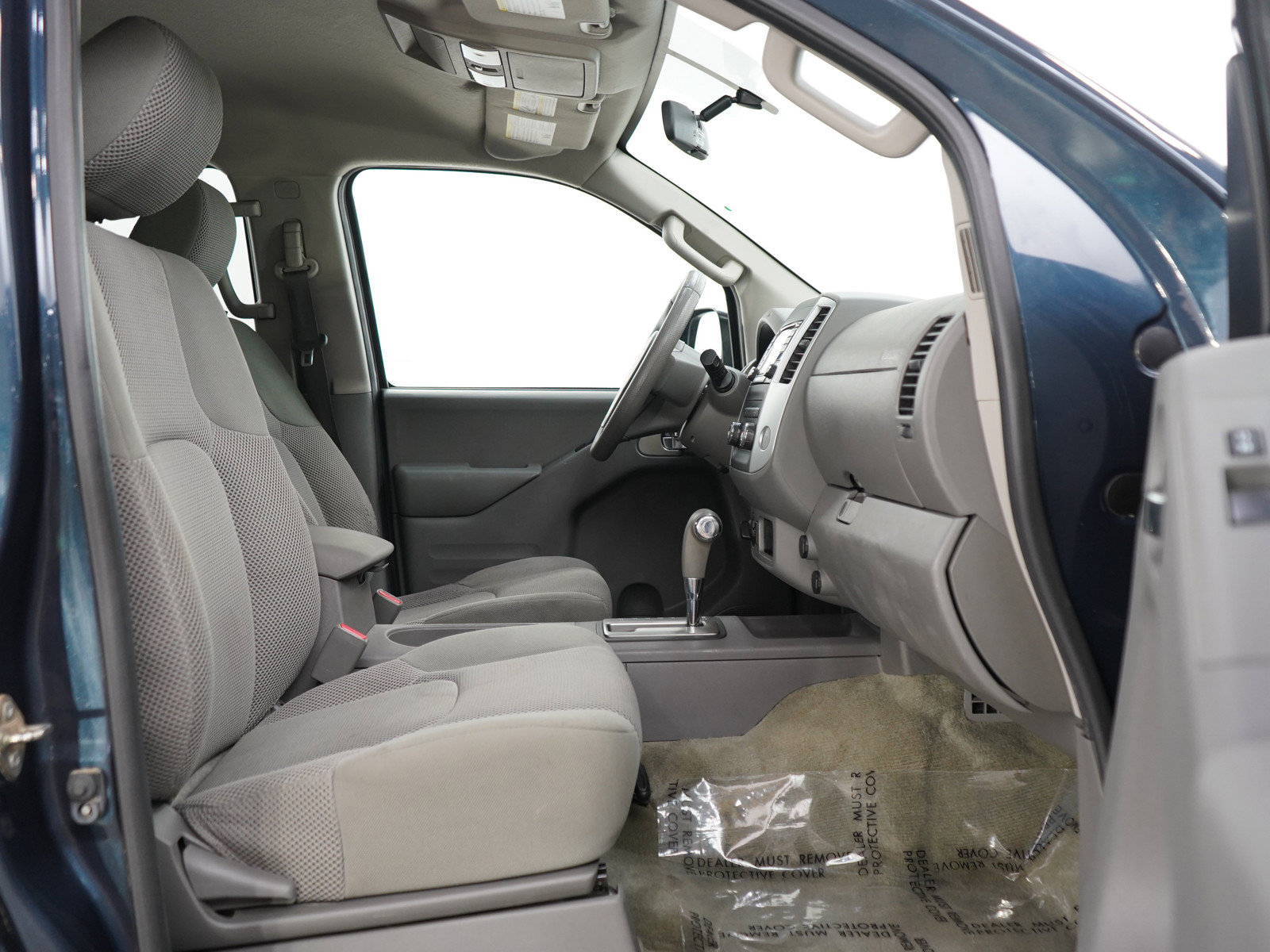 Used 2016 Nissan Frontier SV AWD/4WD image 11