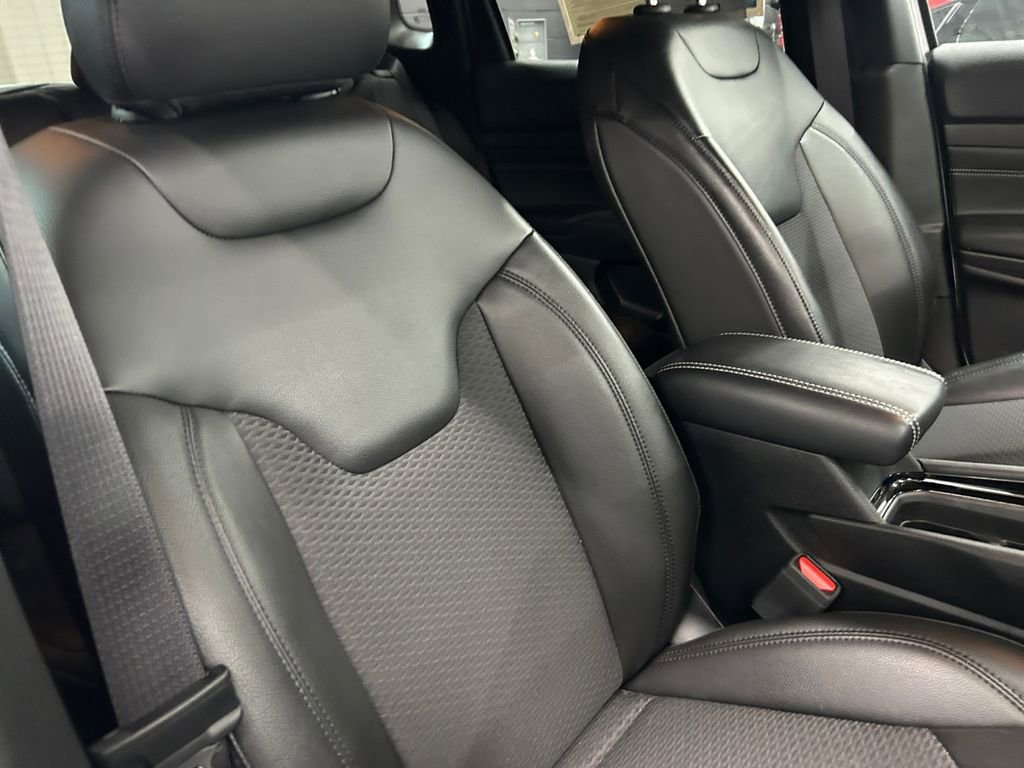 Used 2022 Jeep Compass Altitude w/ Convenience Group image 19