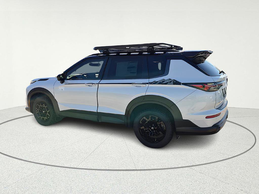 New 2026 Mitsubishi Outlander AWD image 4
