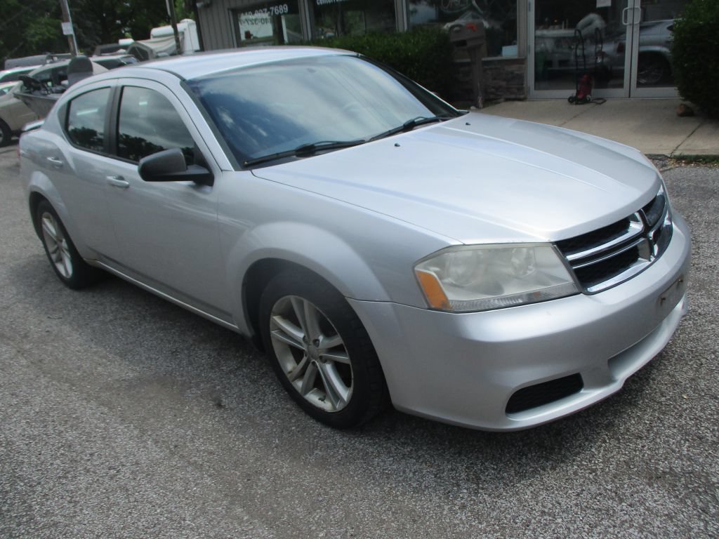 Used 2012 Dodge Avenger SE FWD image 3