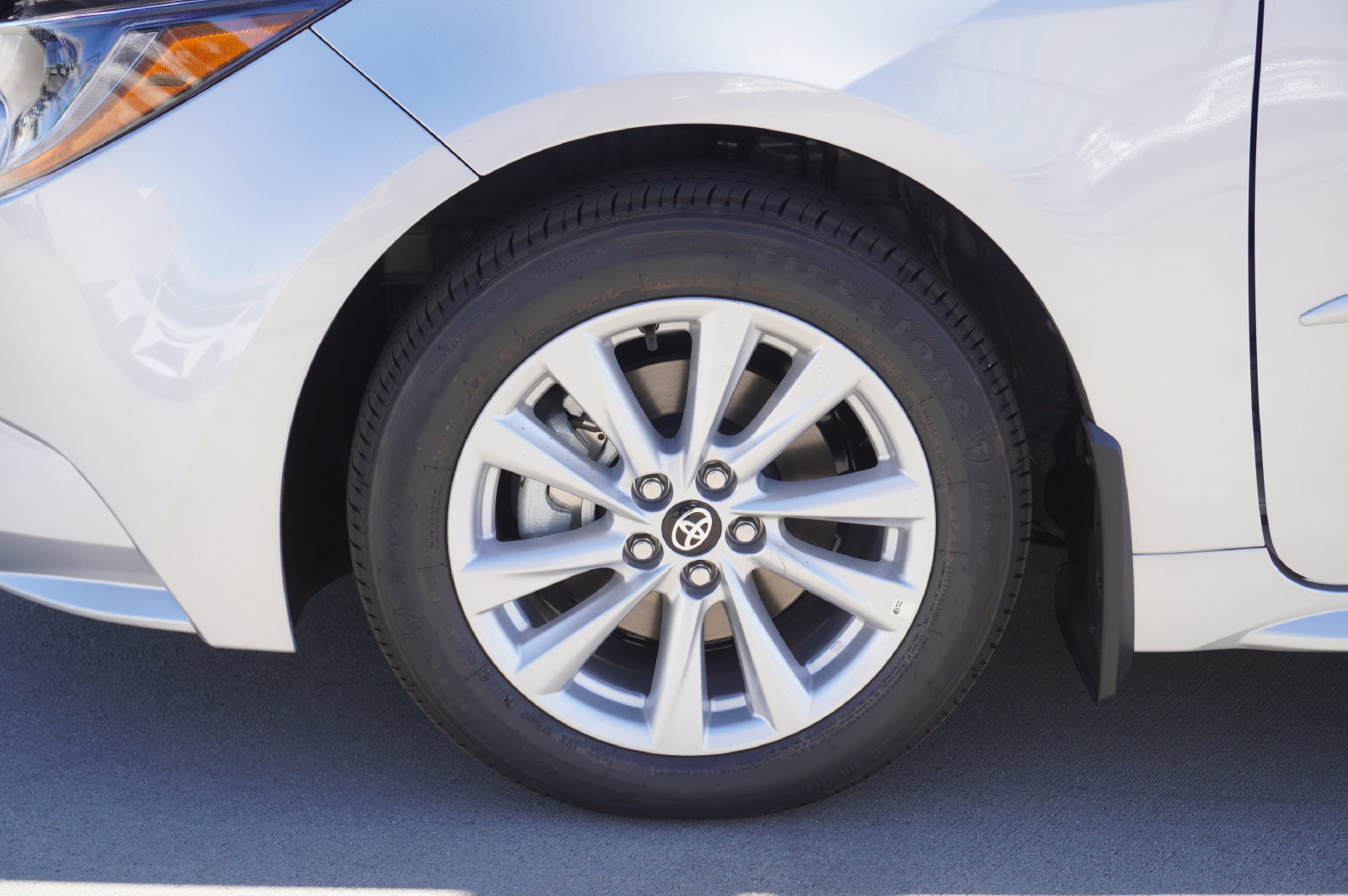 Certified 2027 Toyota Corolla LE w/ LE Premium Package FWD image 17