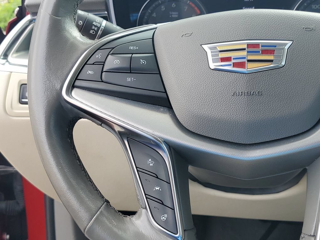 Used 2020 Cadillac XT5 Premium Luxury FWD image 24
