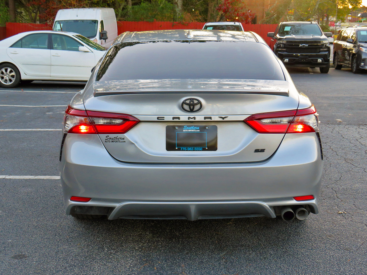 Used 2021 Toyota Camry SE w/ Carpet Mat Package (TMS) image 8