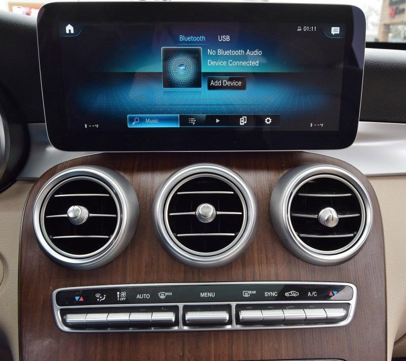 Used 2022 Mercedes-Benz GLC 300 4MATIC w/ Premium Package Lite image 26