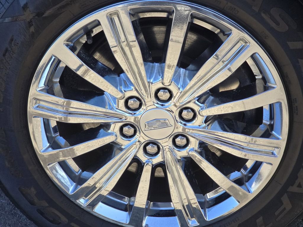 Used 2018 Cadillac XT5 AWD image 7