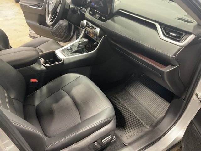 Used 2025 Toyota RAV4 Limited w/ Weather Package image 20