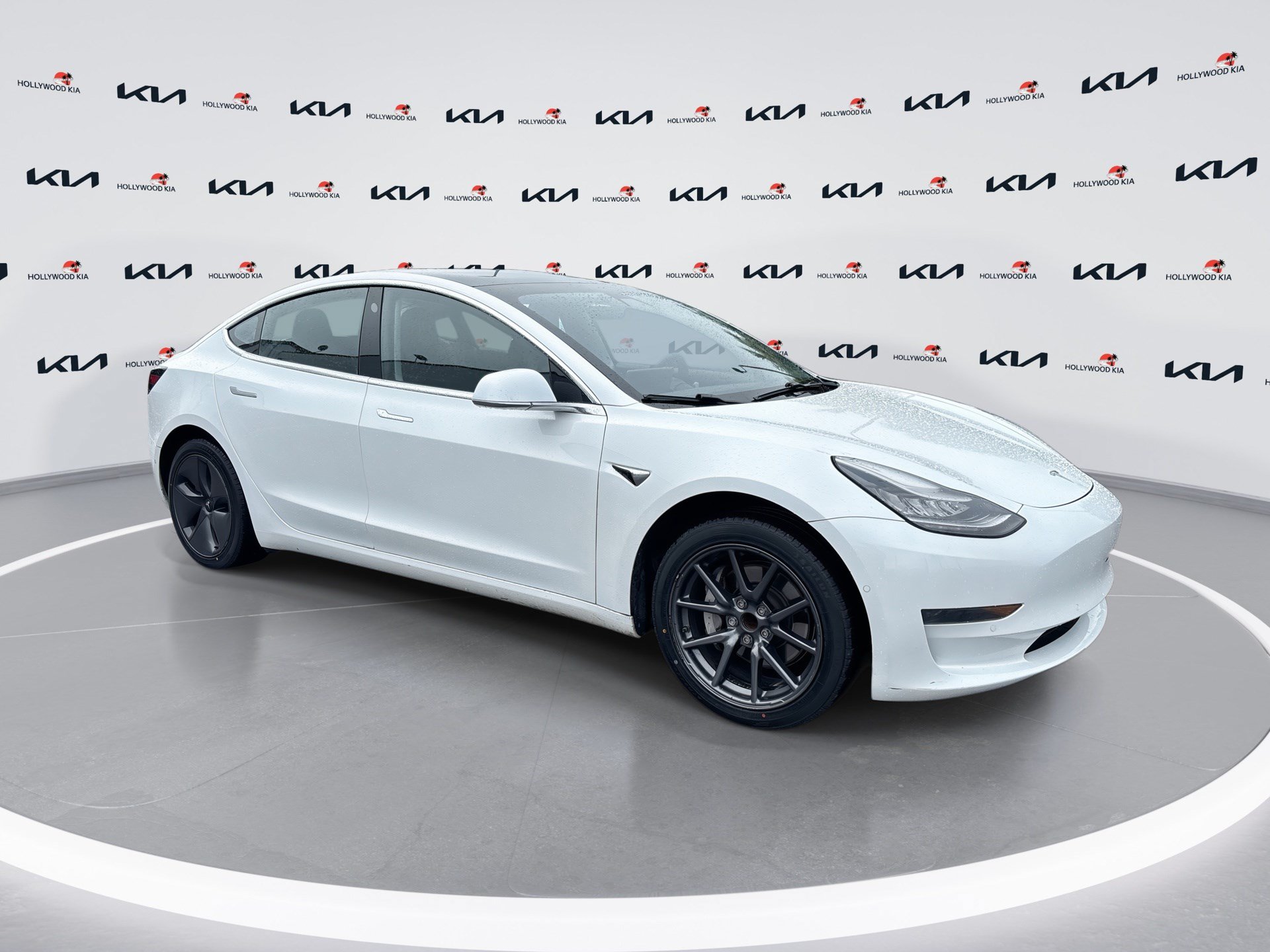 Used 2019 Tesla Model 3 Long Range RWD video 1