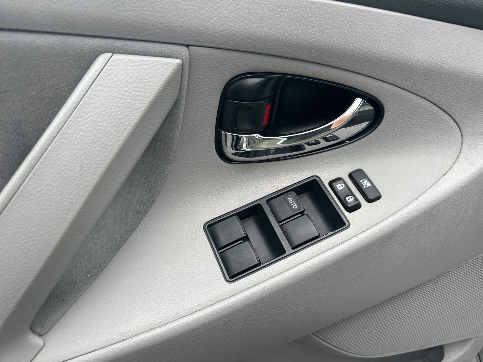 Used 2007 Toyota Camry LE image 5