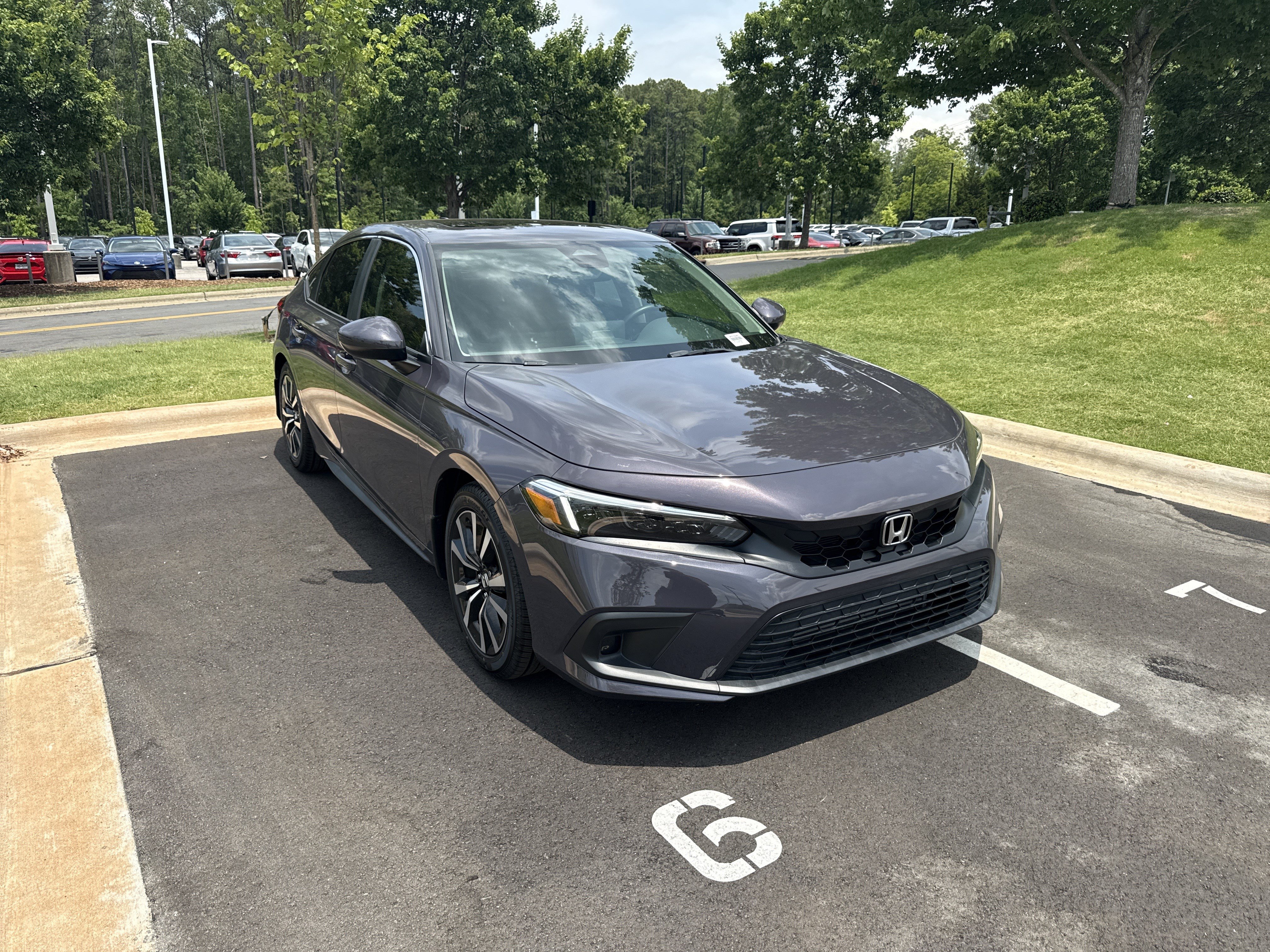 Used 2024 Honda Civic EX-L image 2