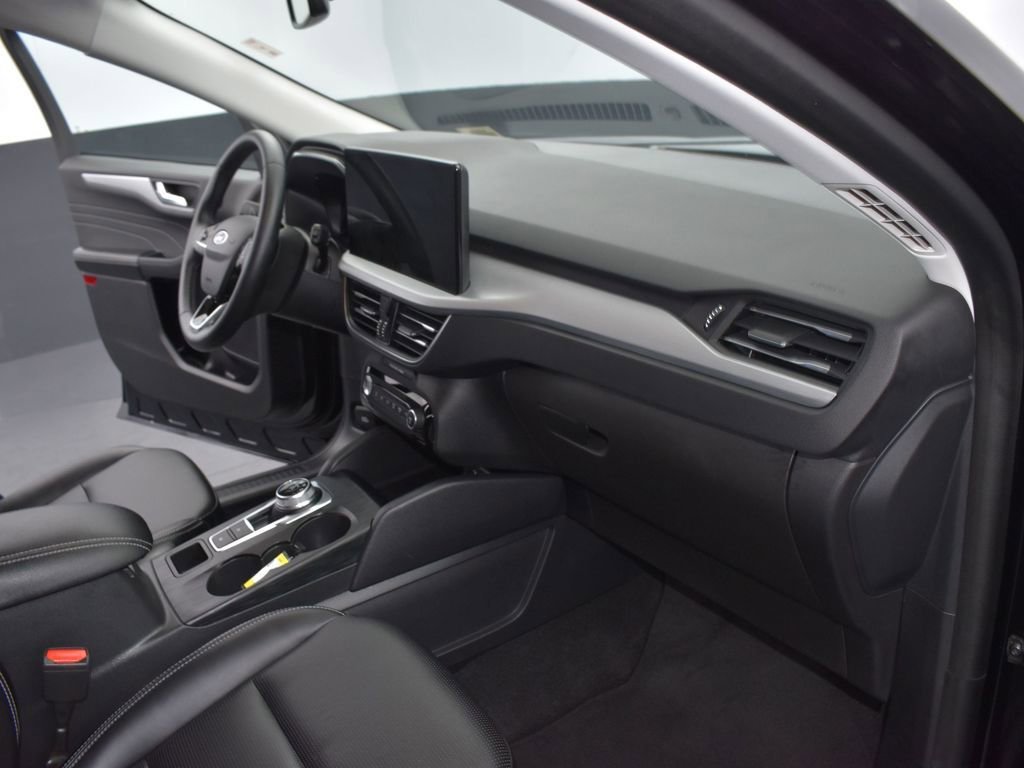 Used 2024 Ford Escape Platinum image 21