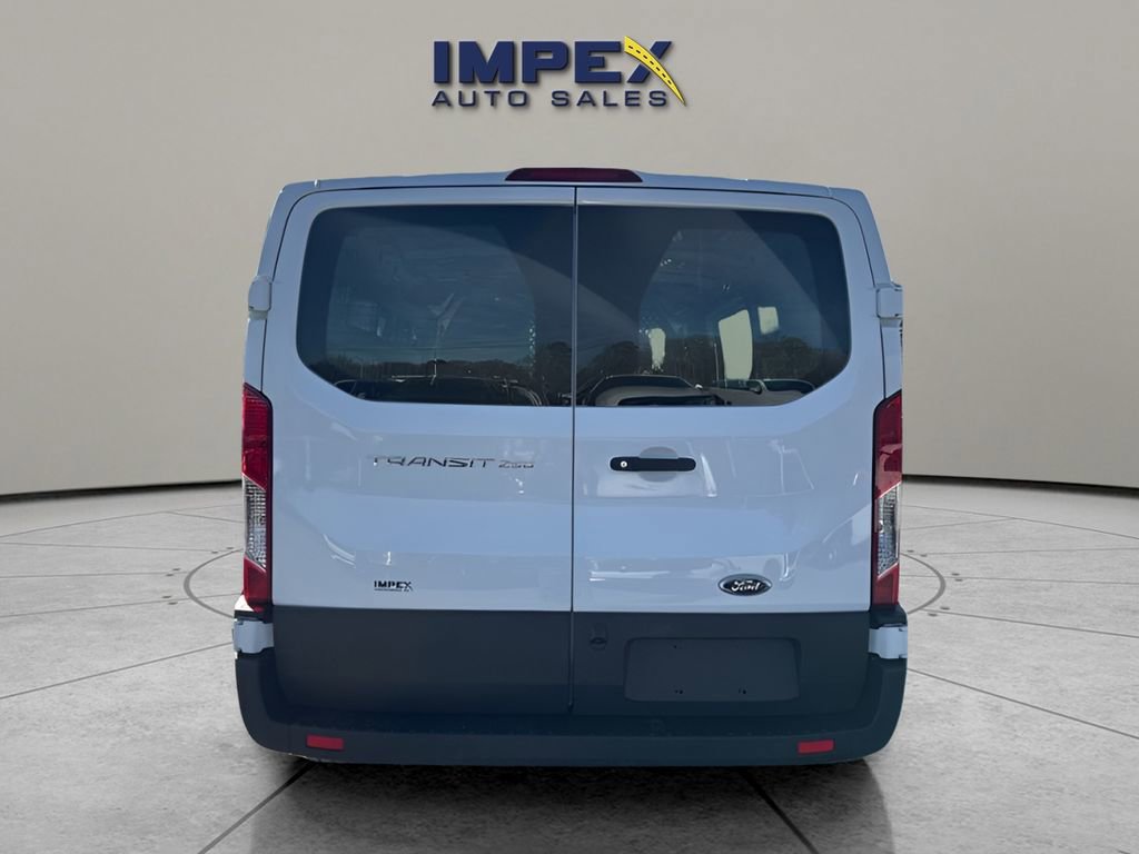 Used 2024 Ford Transit 250 Low Roof w/ Exterior Upgrade Package RWD image 4