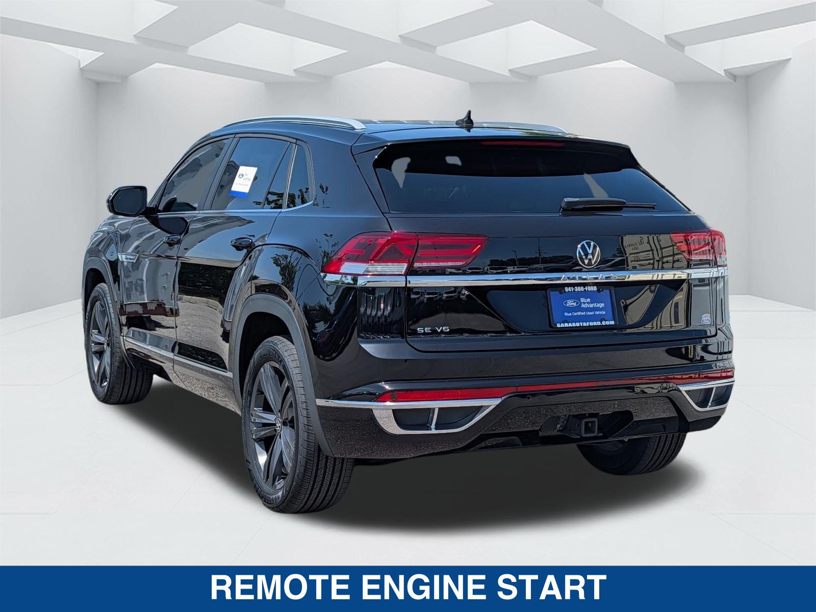 Used 2020 Volkswagen Atlas Cross Sport SE w/ Panoramic Sunroof Package FWD image 7