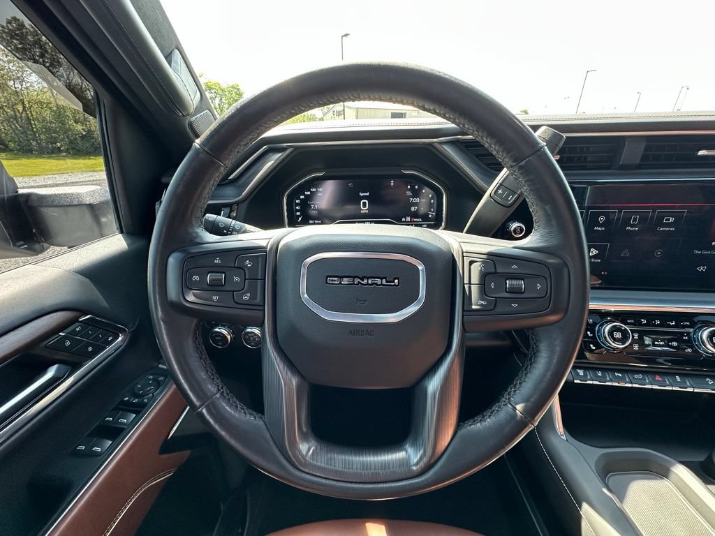 Used 2024 GMC Sierra 2500 Denali Ultimate AWD/4WD image 10