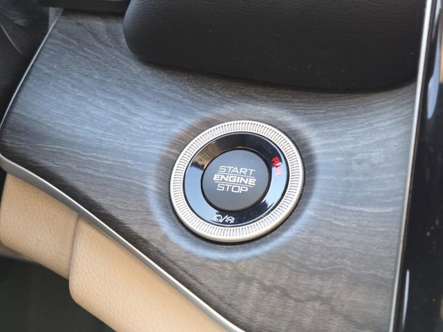 Used 2021 Jeep Grand Cherokee L Limited image 17