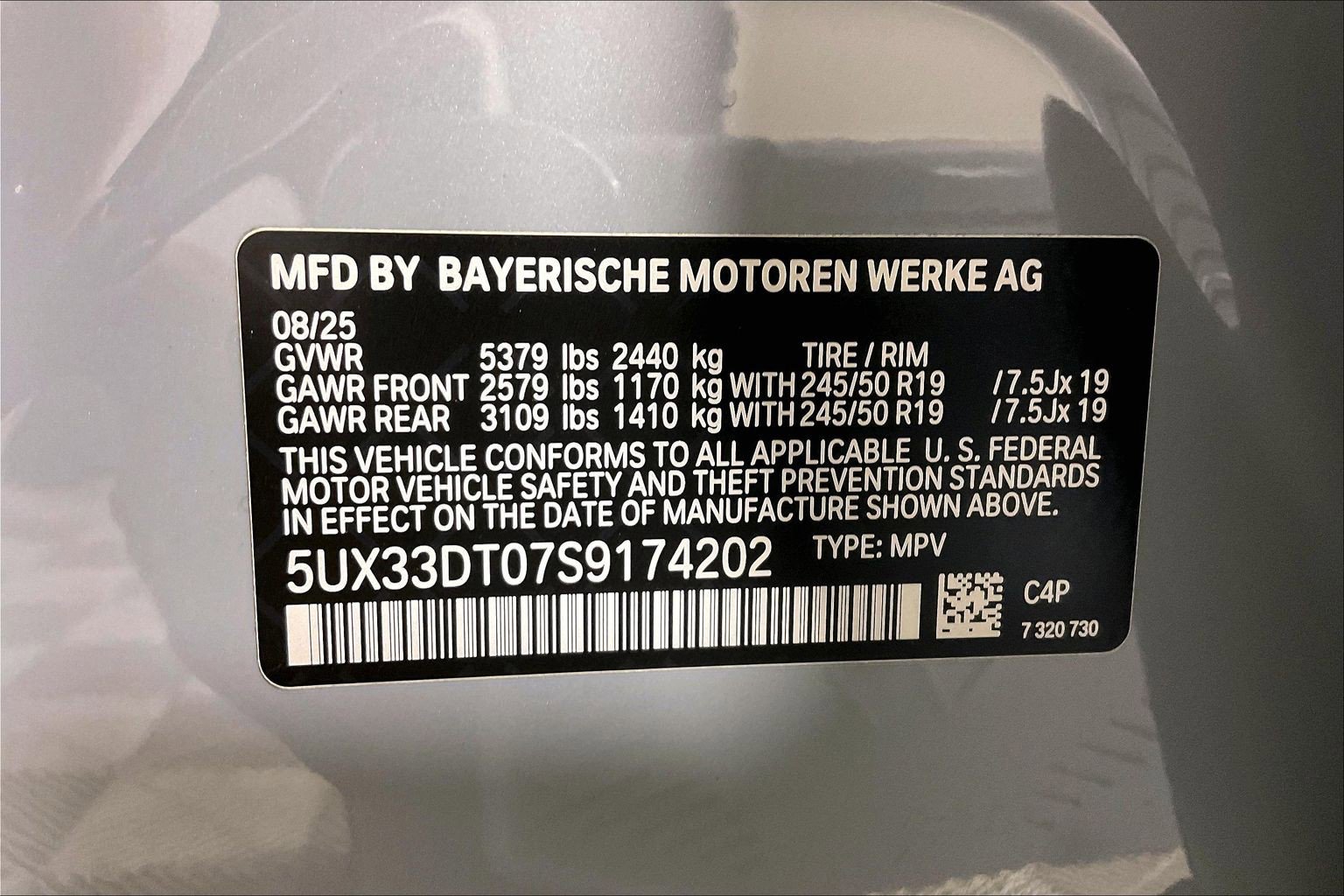 Certified 2025 BMW X4 xDrive30i w/ Premium Package AWD/4WD image 4