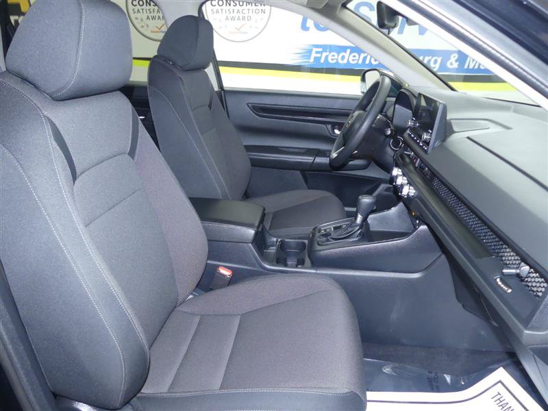 Used 2025 Honda CR-V LX image 7