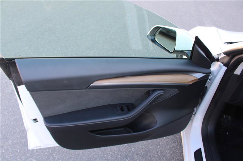 Used 2023 Tesla Model 3 Standard Range RWD image 11