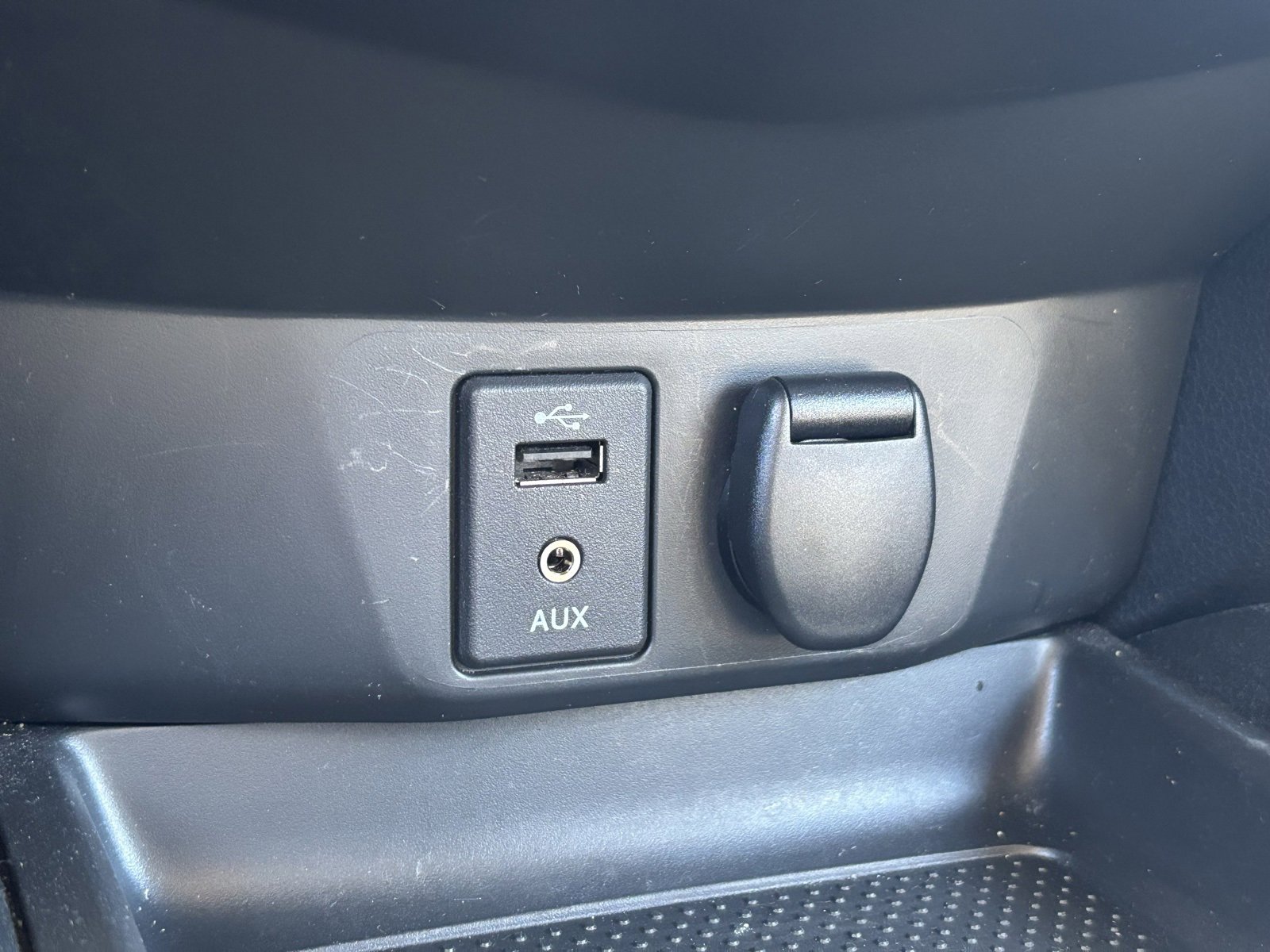 Used 2018 Nissan Rogue Sport S image 6