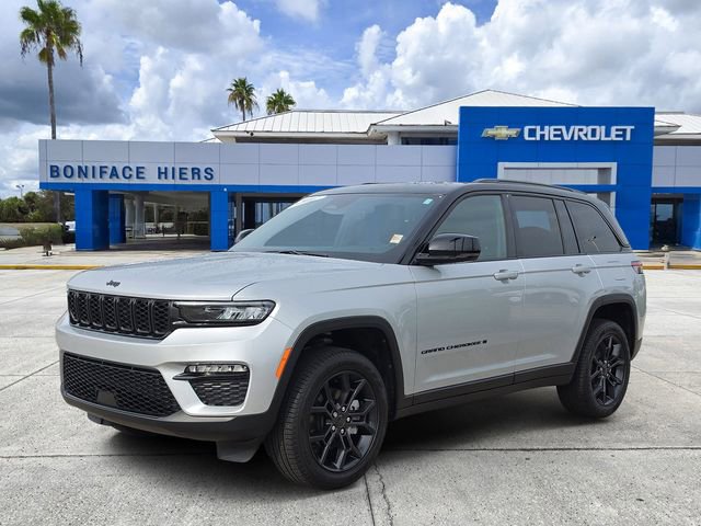 Used 2025 Jeep Grand Cherokee Limited AWD/4WD image 2