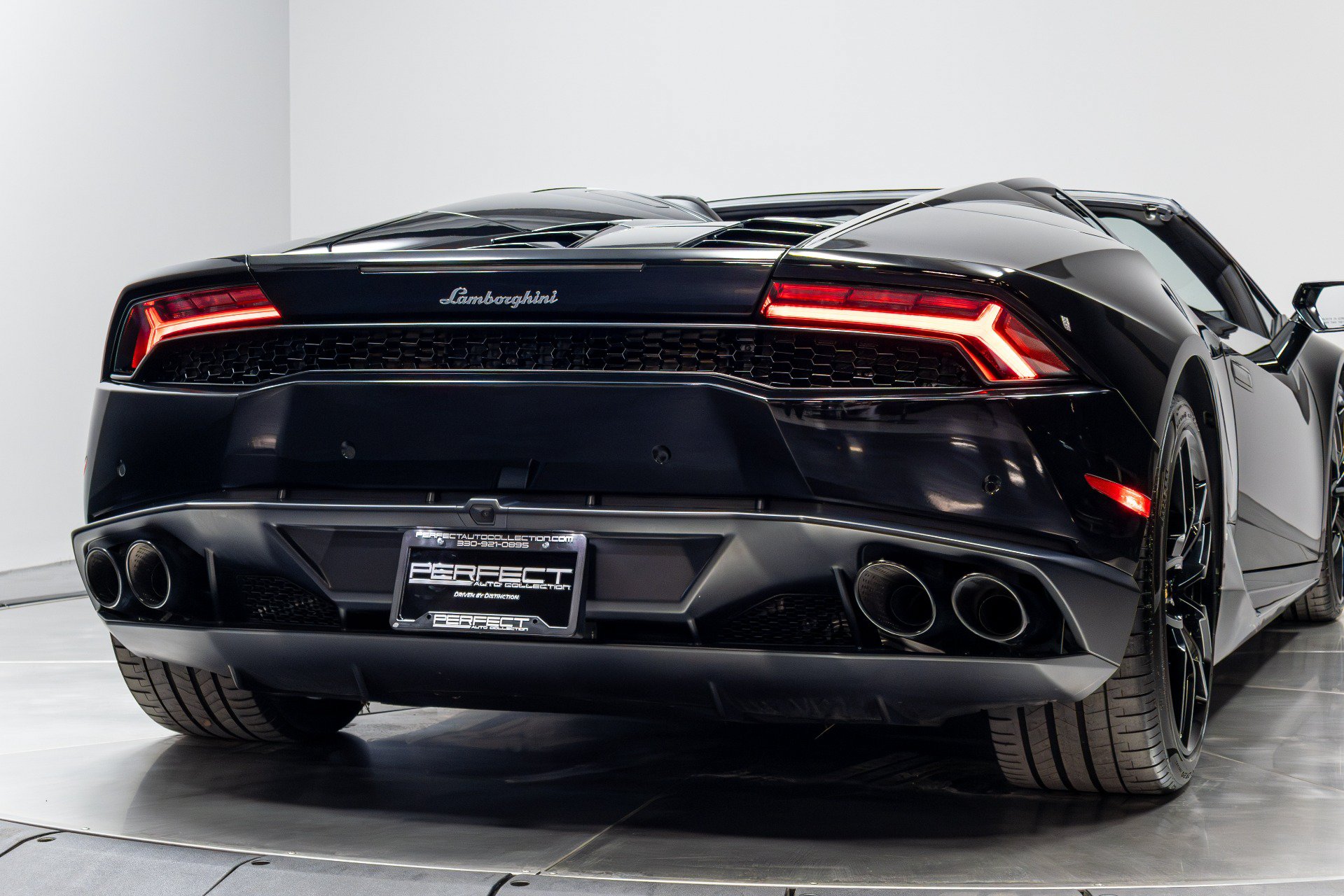 Used 2017 Lamborghini Huracan LP 610-4 AWD/4WD image 61