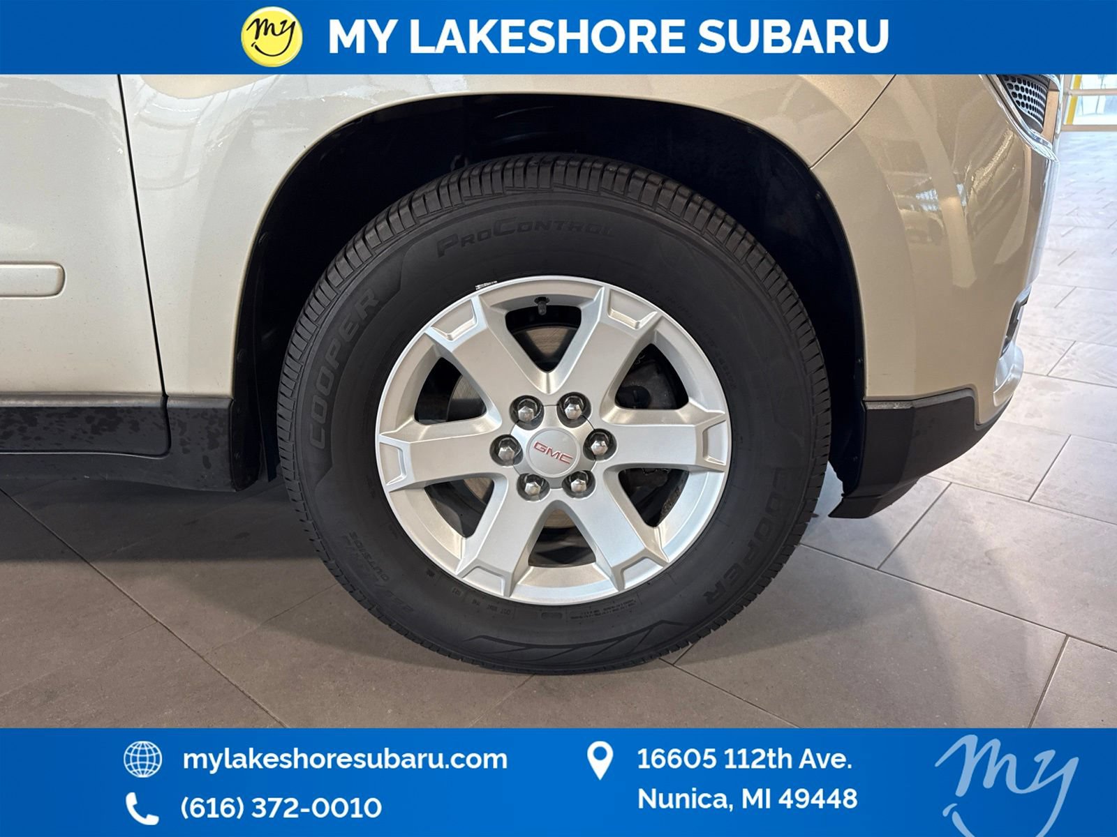 Used 2014 GMC Acadia SLE AWD/4WD image 32