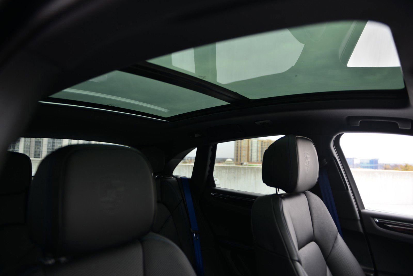 Used 2025 Porsche Macan image 16