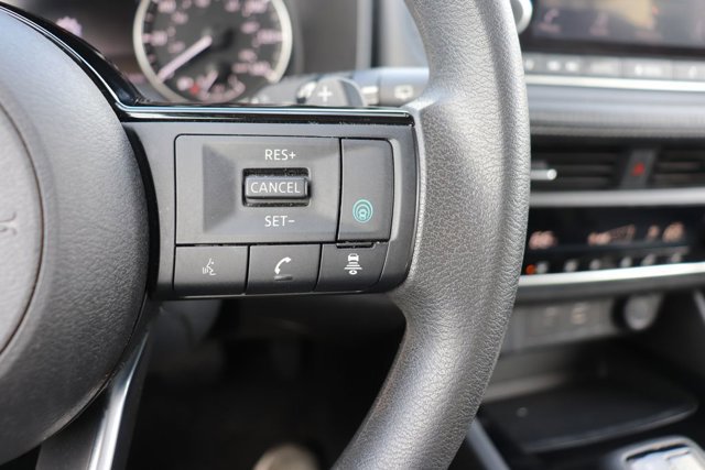 Used 2023 Nissan Rogue SV image 19